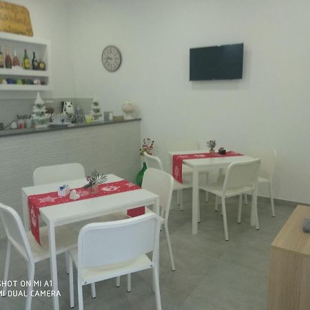 B&B Il Mandorlo โปลีญาโนอามาเร ภายนอก รูปภาพ